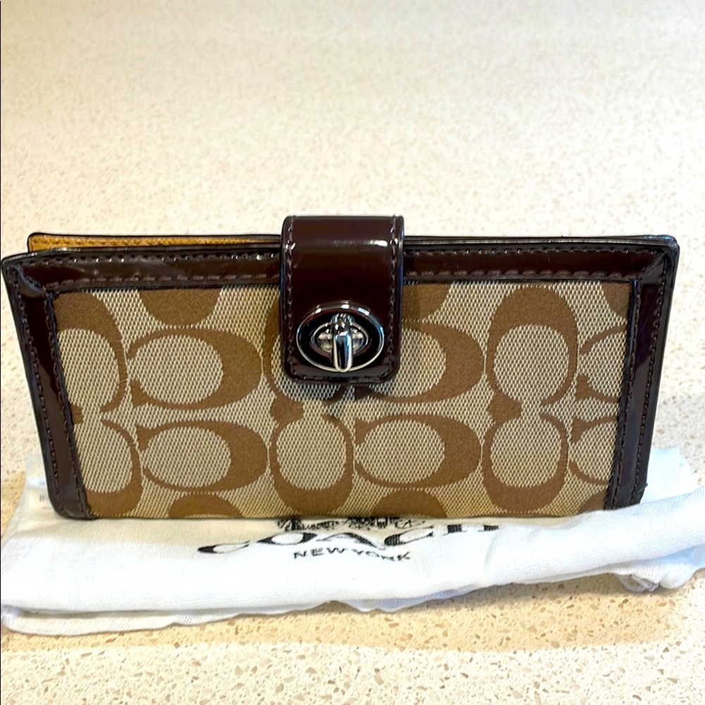 COACH Signature Turnlock Slim Envelope Y2K Vintage